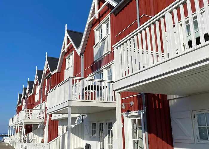 By The Sea And Family Friendly *